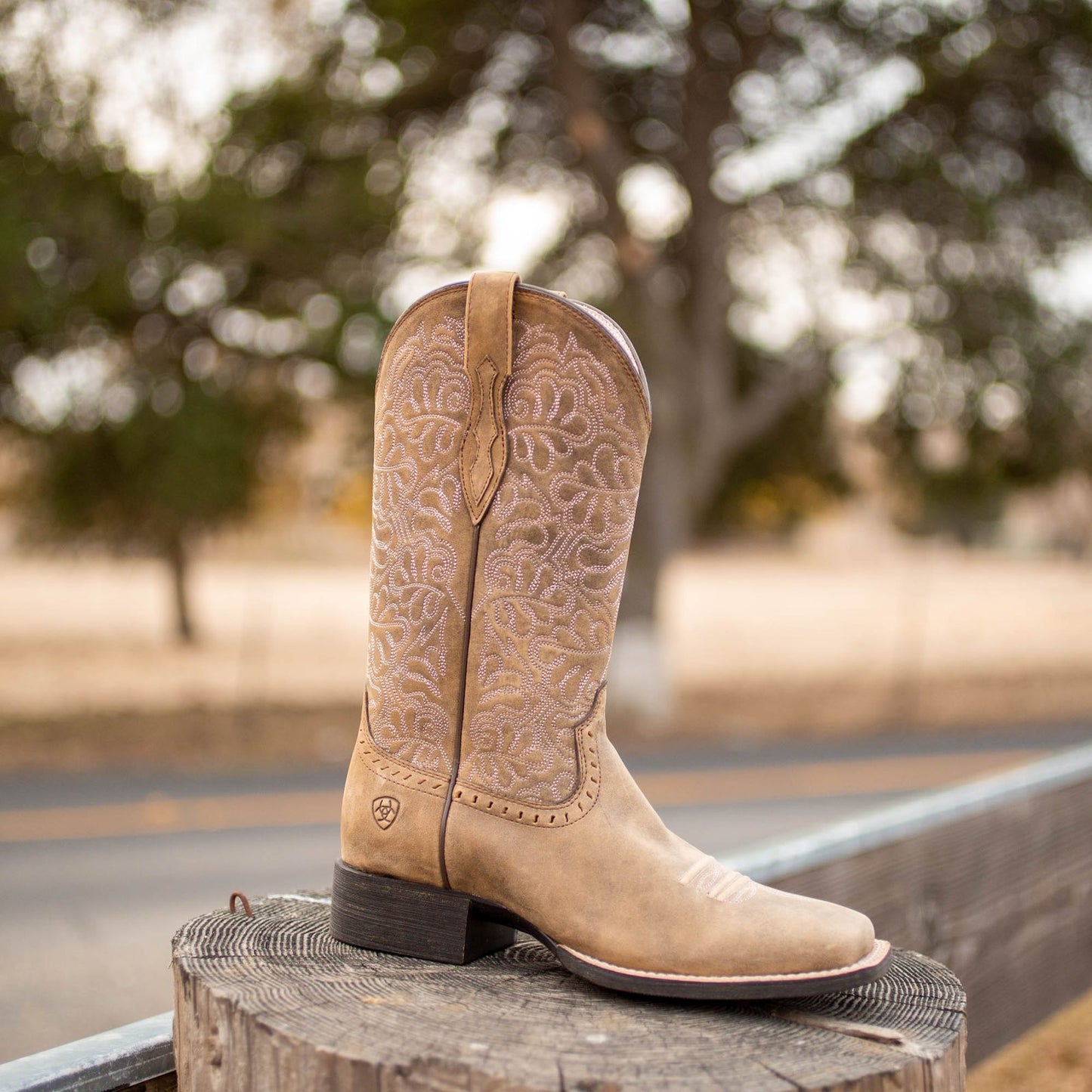 Ariat Women's Round Up Remuda - Brown Bomber