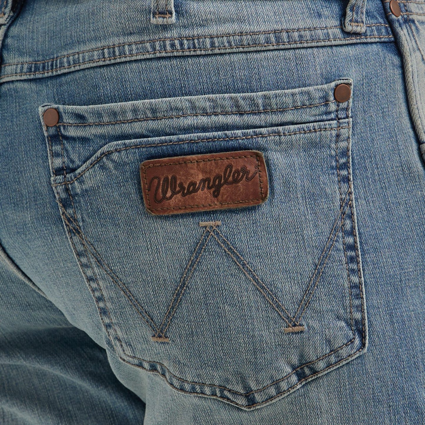 Wrangler Retro Slim Fit Jacksboro Straight Leg Jean