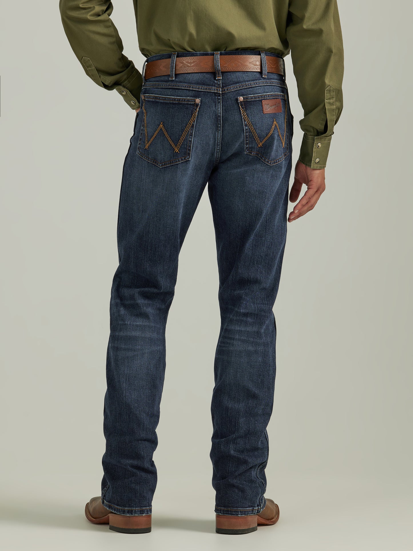 Wrangler Retro Slim Fit Elwick Bootcut Jean