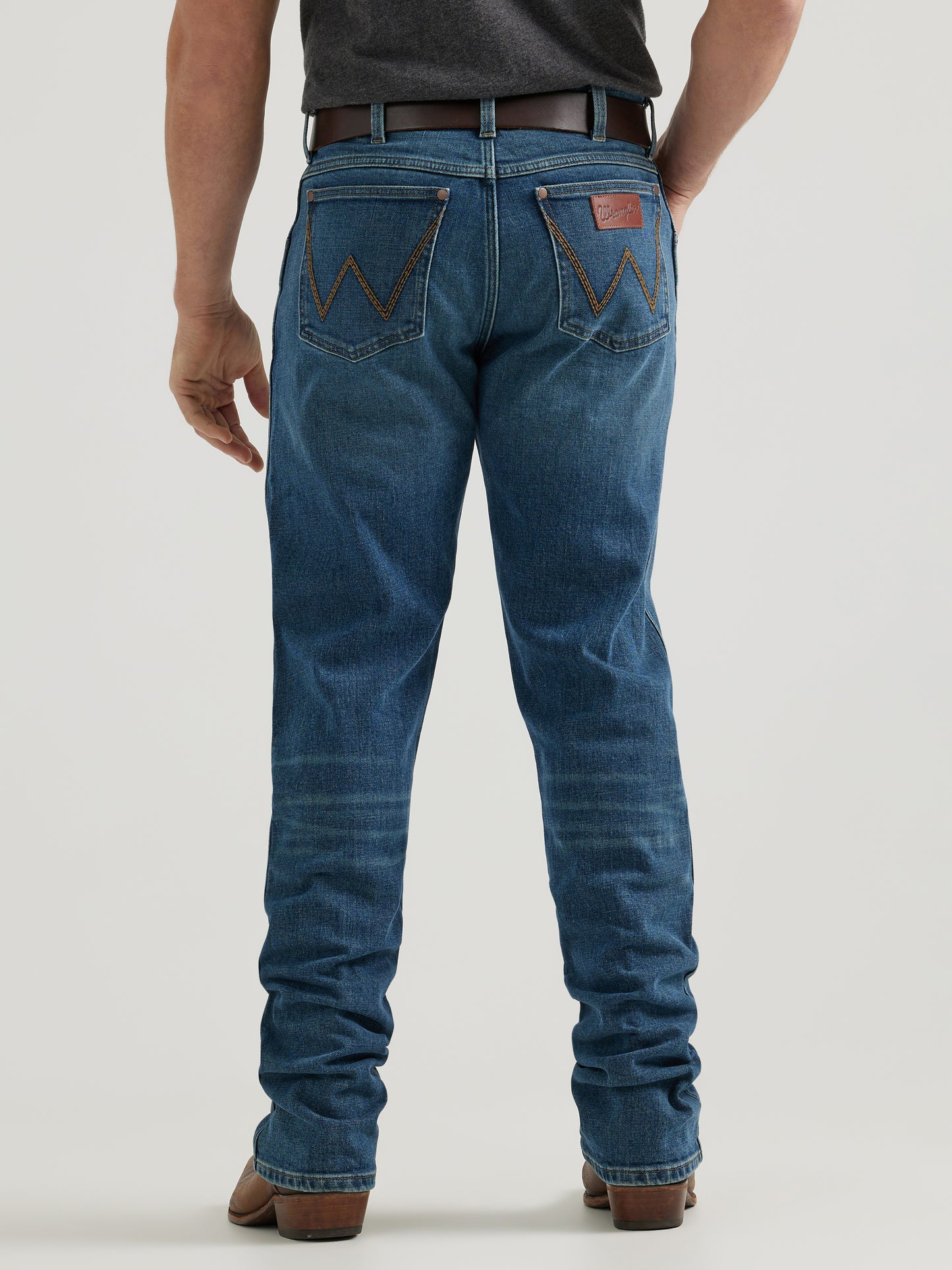 Wrangler Men's Retro Slim Fit Straight Leg Koewin Jean