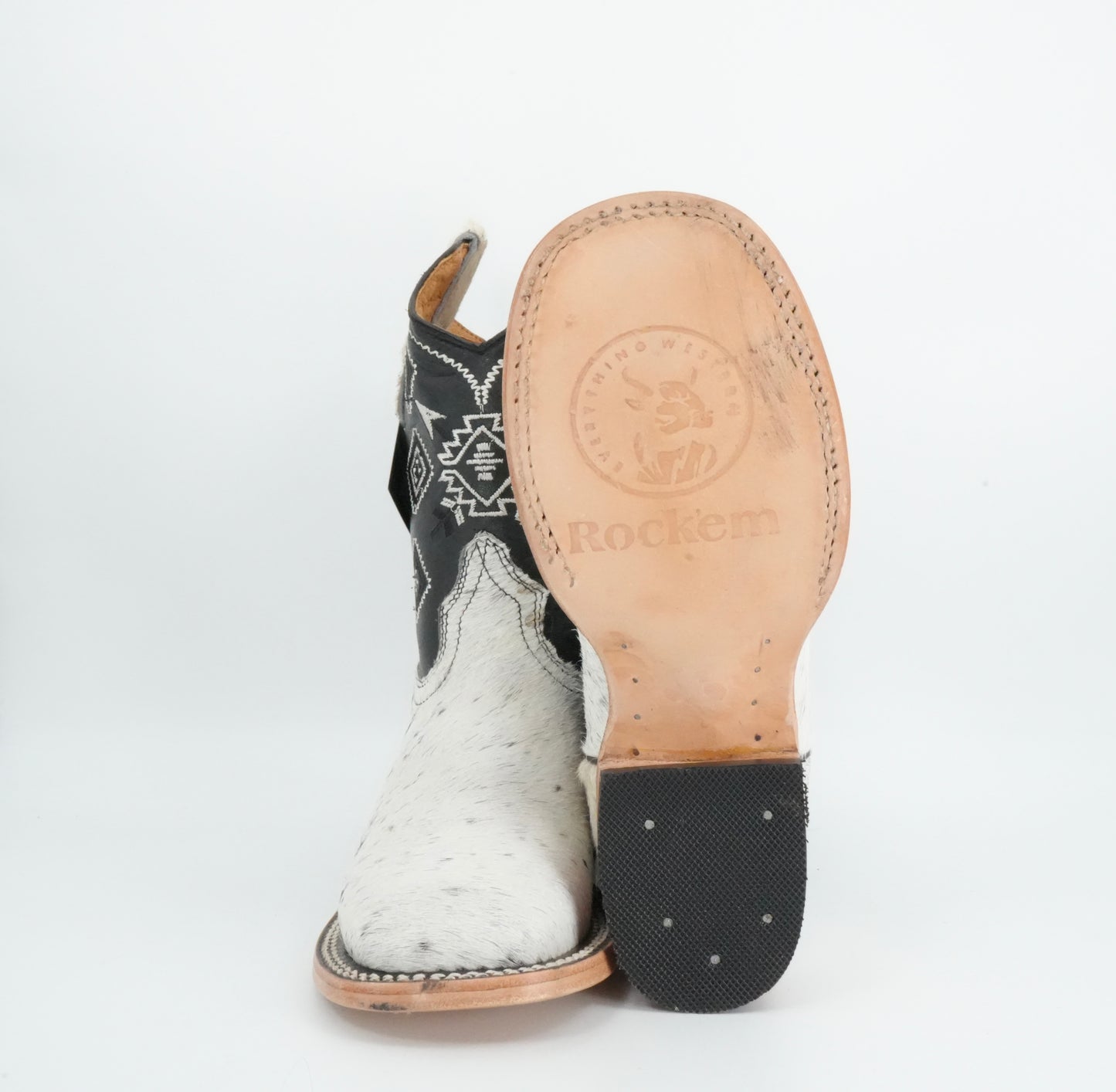 Rock'em Kid's Cow Hair White/Black Boots Size: 1 US / 21 MEX *AS SEEN ON IMAGE*