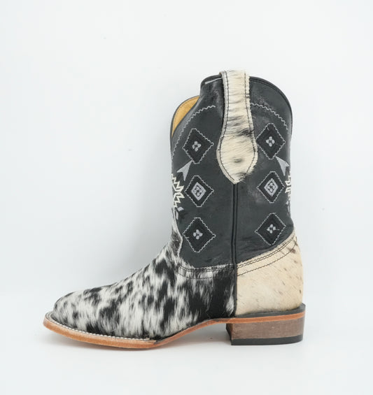 Rock'em Kid's Cow Hair White/Black Boots Size: 13 US / 20 MEX  *AS SEEN ON IMAGE*