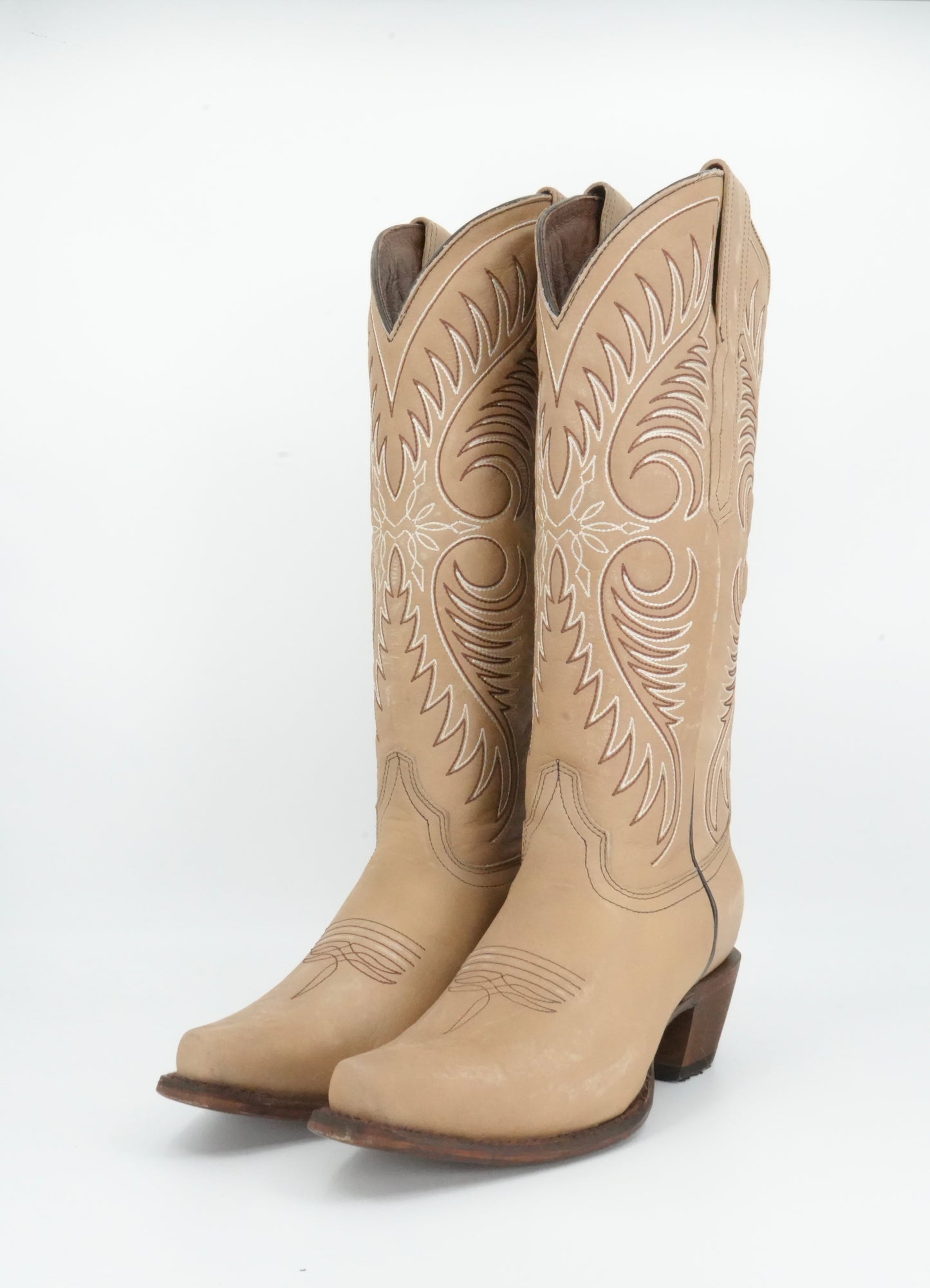 Circle G Women’s Sand Cowhide Embroidery Snip Toe Boot