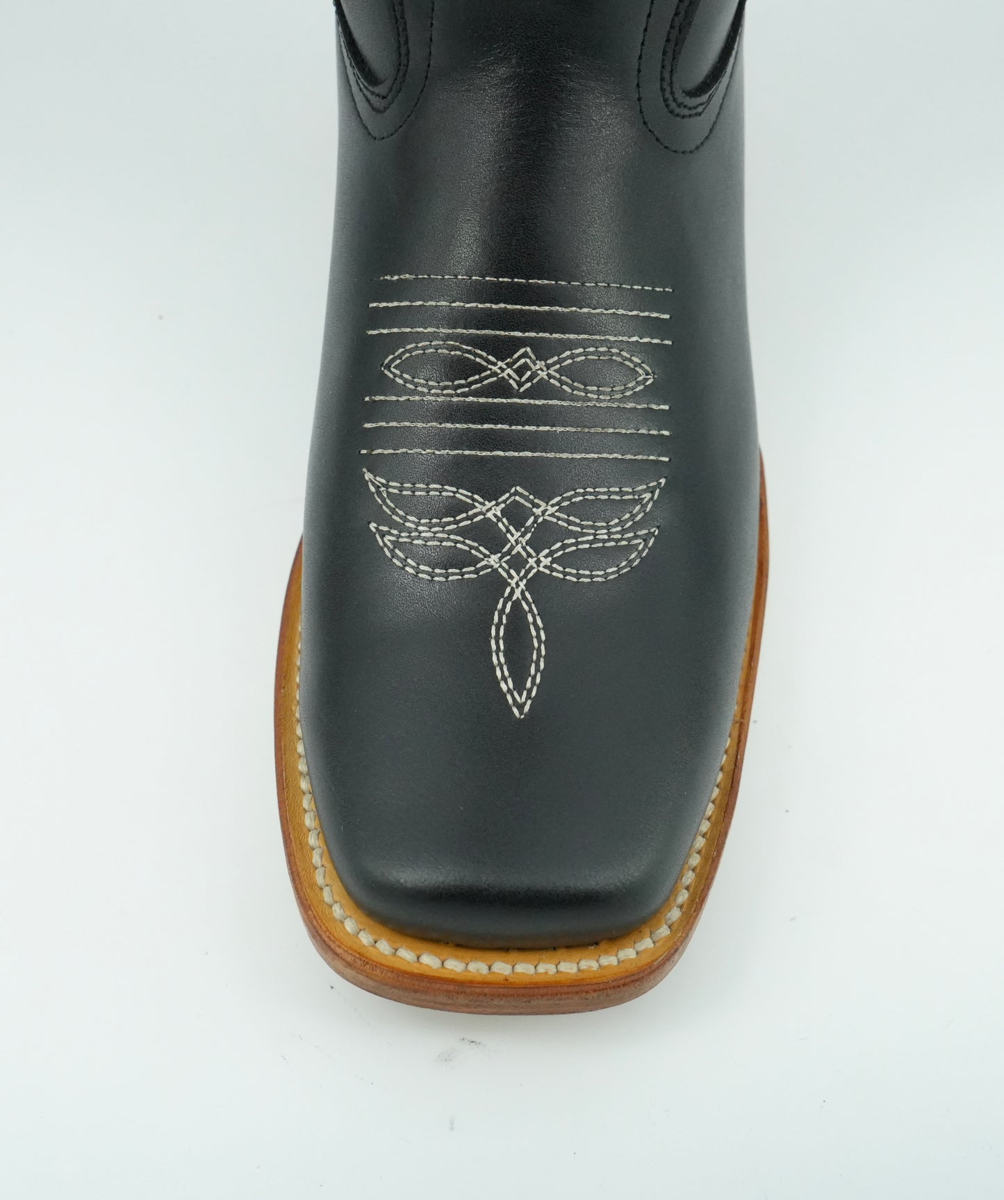 La Sierra Women's Black Embroidered Roses Square Toe Boot