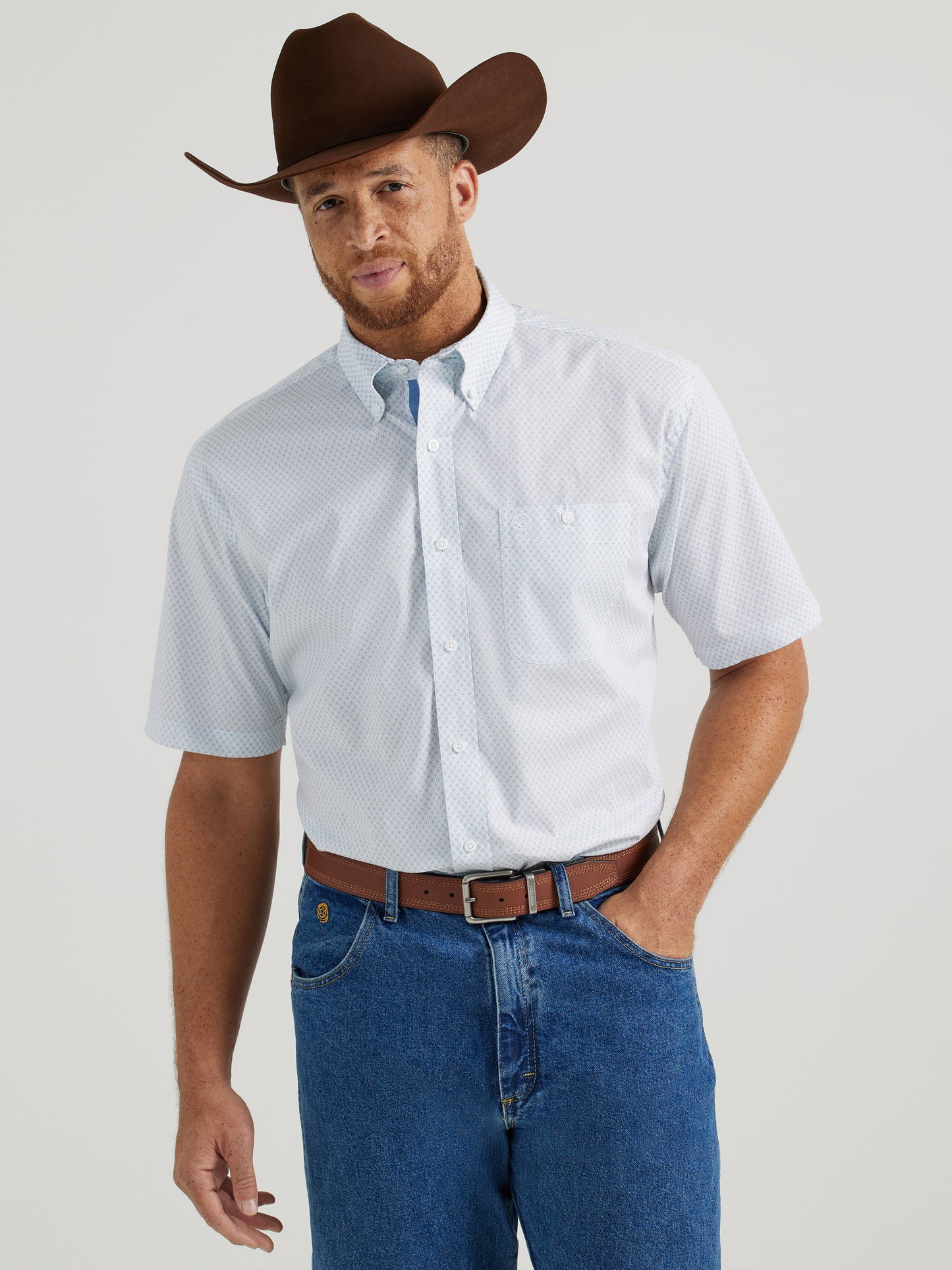 Wrangler Men's George Strait Short Sleeve Button Down Shirt Aqua Hooks