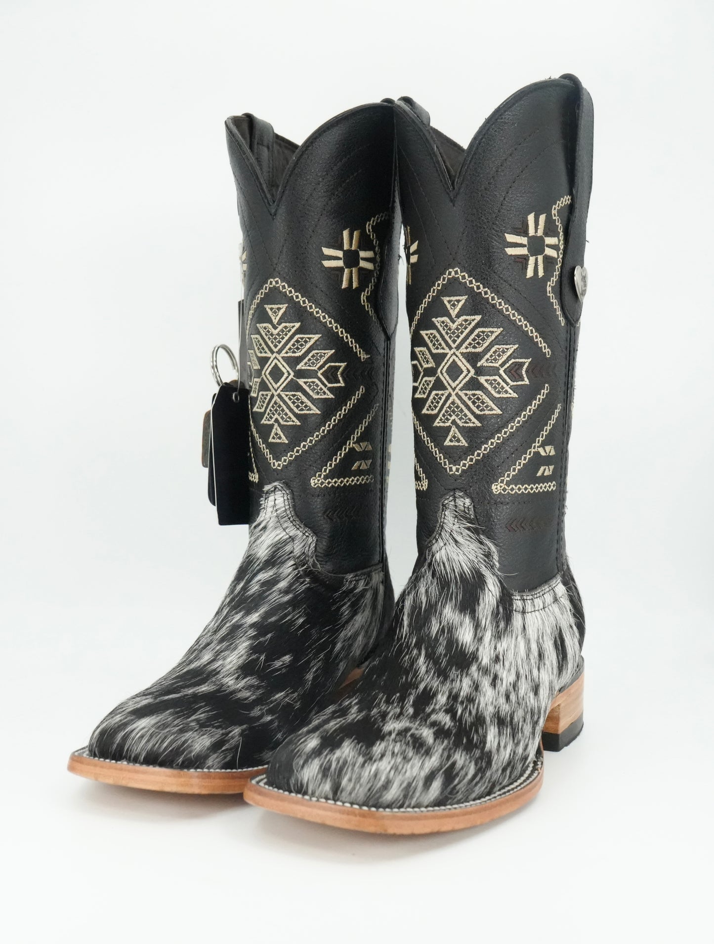Rock'em Women's Aztec Cow Hair Boots Size: 6.5 *AS SEEN ON IMAGE*