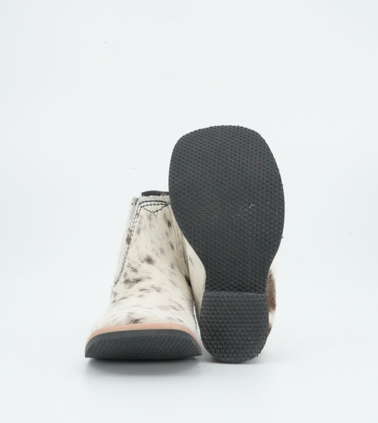 Padua Toddler Cow Hair White/Black Short Boot Size: 6C *AS SEEN ON IMAGE*