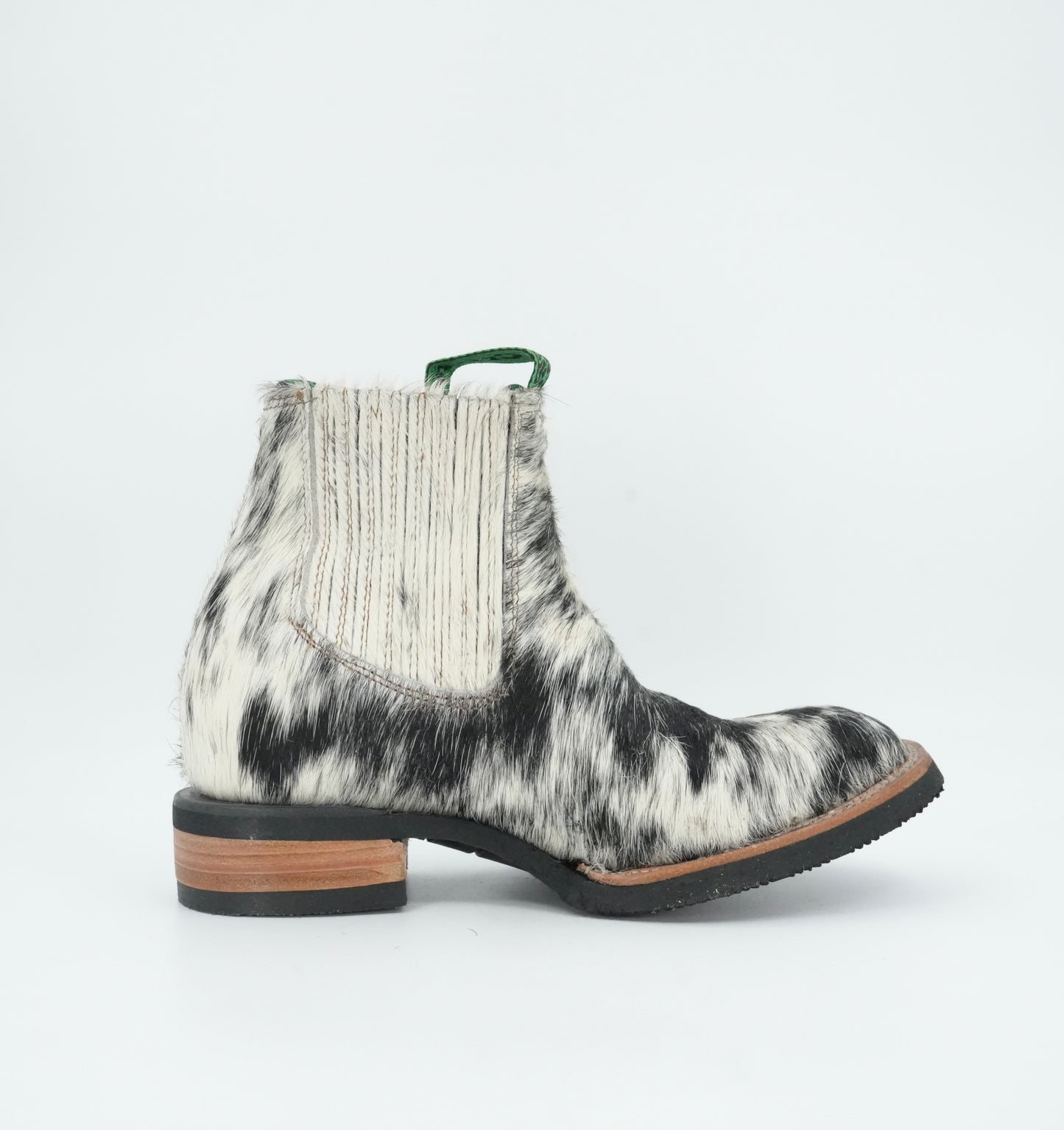 Cristeros Jr's Cow Hair White/Black Boots Size: 3.5 US / 22.5 MEX *AS SEEN ON IMAGE*