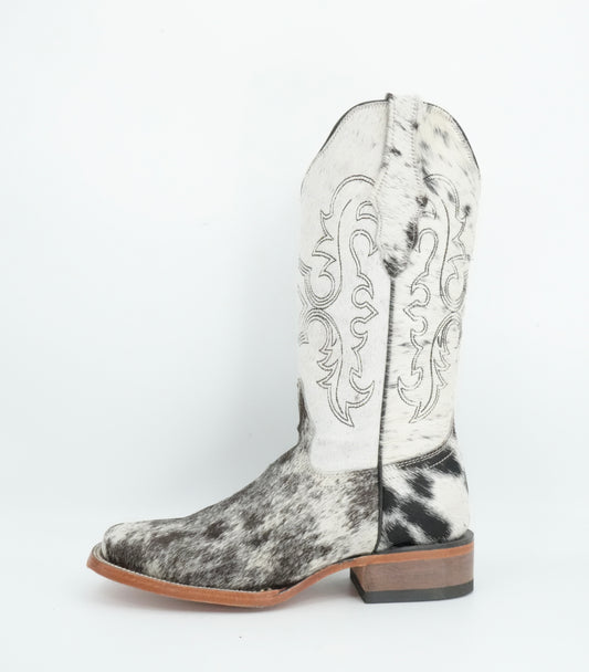 Rock'em Women's Full Cow Hair Boots Size: 7.5 *AS SEEN ON IMAGE*