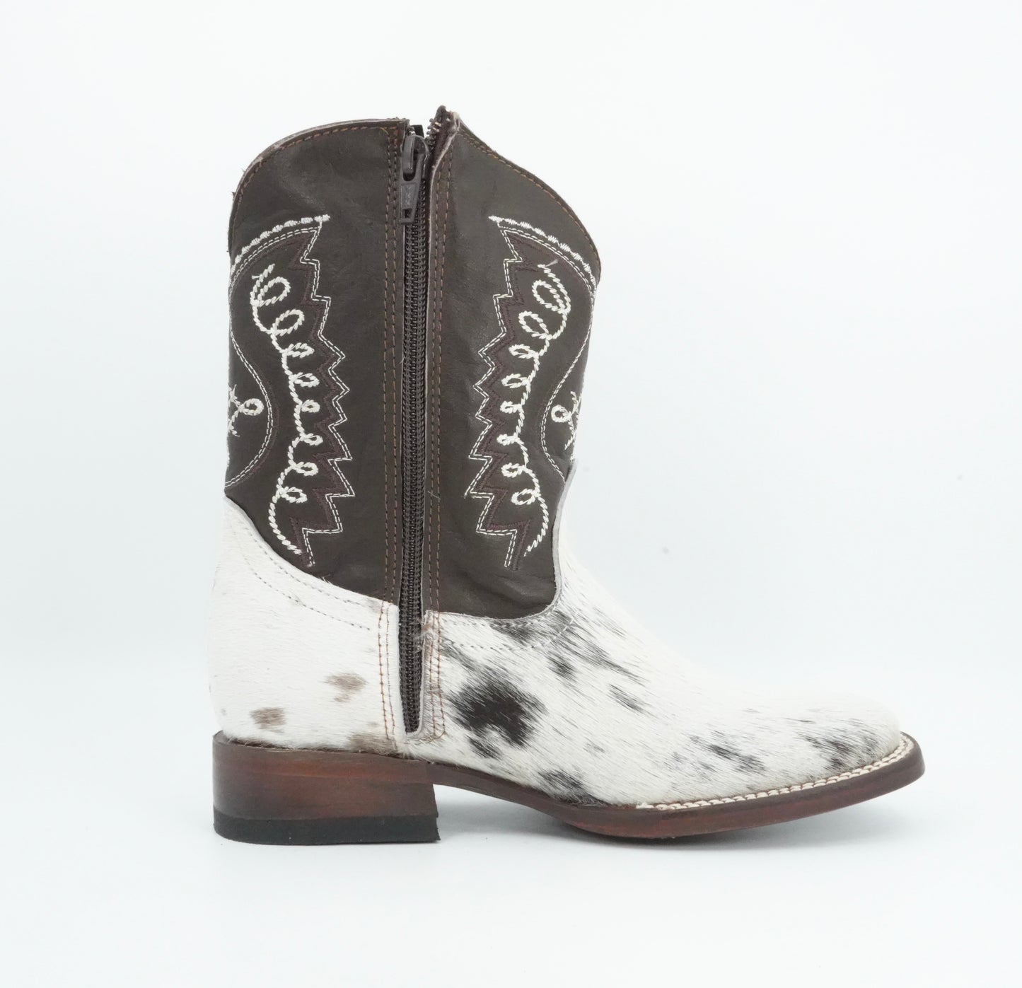 Chaparral Kid’s Cow Hair Size: 2 *AS SEEN IN PICTURE*