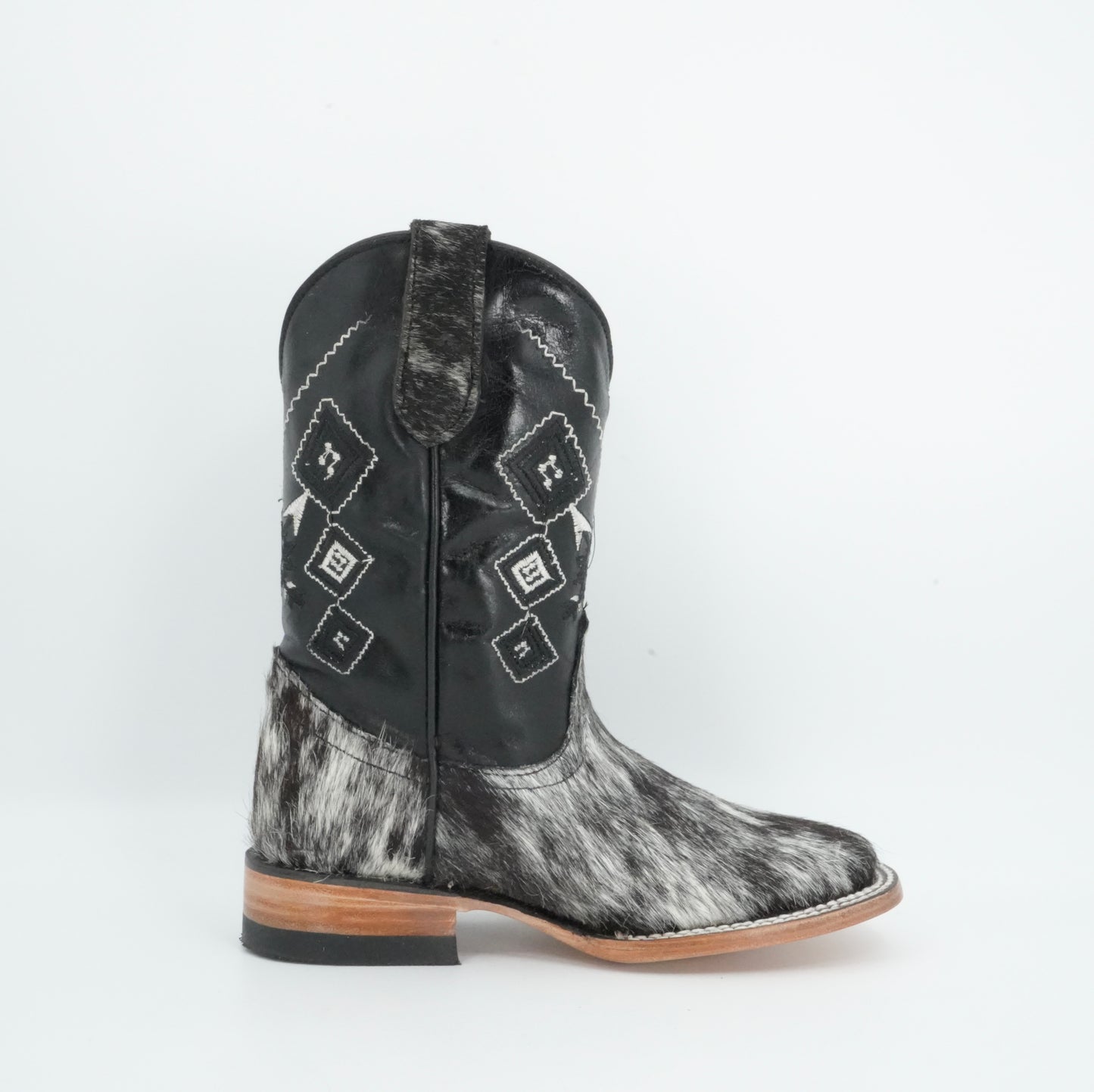 Rock'em Kid's Cow Hair White/Black Boots Size: 13 US / 20 MEX *AS SEEN ON IMAGE*