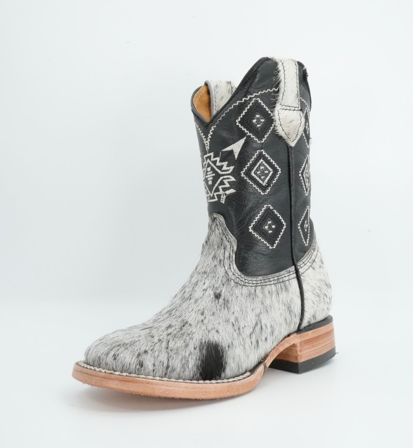 Rock'em Kid's Cow Hair White/Black Boots Size: 13 US / 20 MEX *AS SEEN ON IMAGE*