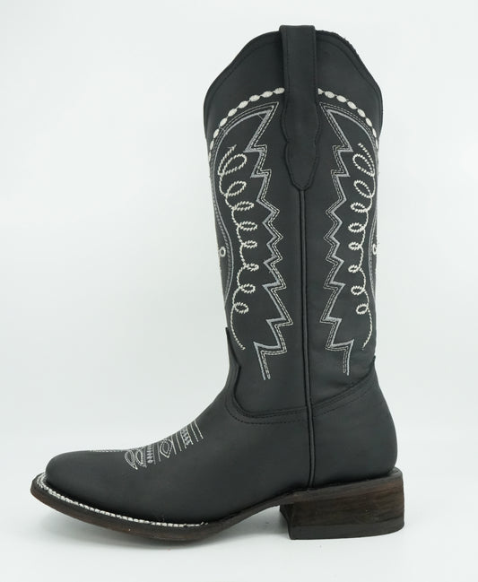 Quincy Women's Crazy Black Wide Square Toe Boot