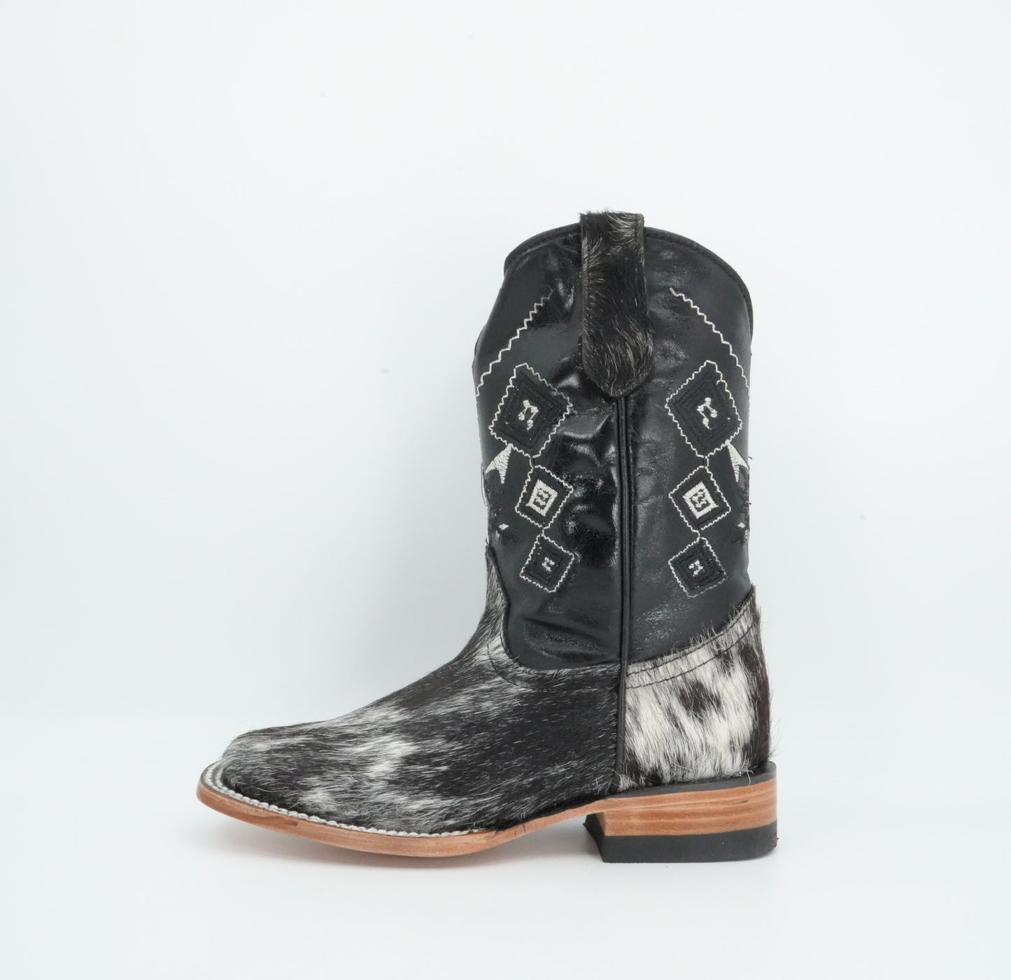 Rock'em Kid's Cow Hair White/Black Boots Size: 13 US / 20 MEX *AS SEEN ON IMAGE*