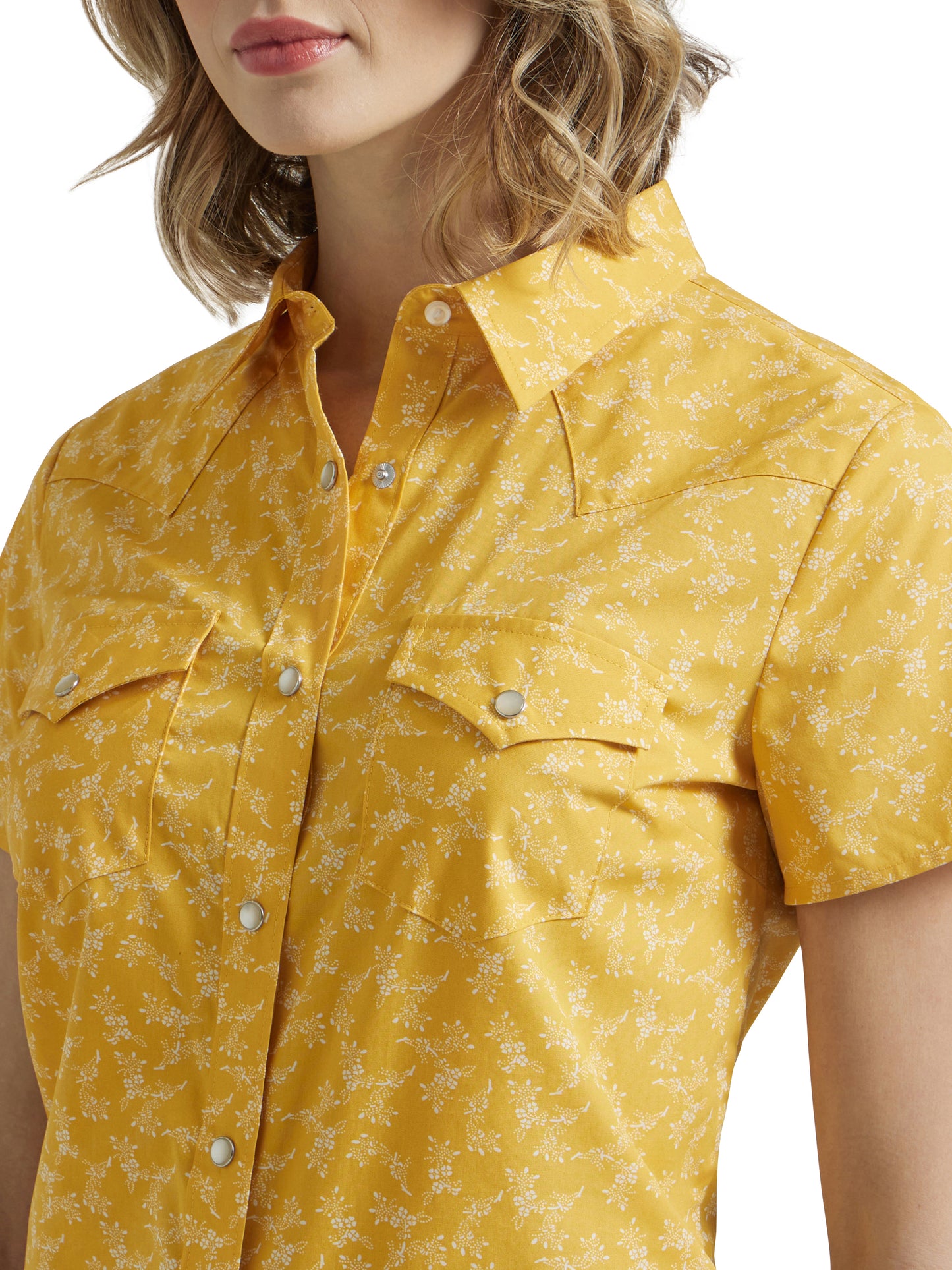 Wrangler Retro Yellow Floral Western Snap Short Sleeve Shirt