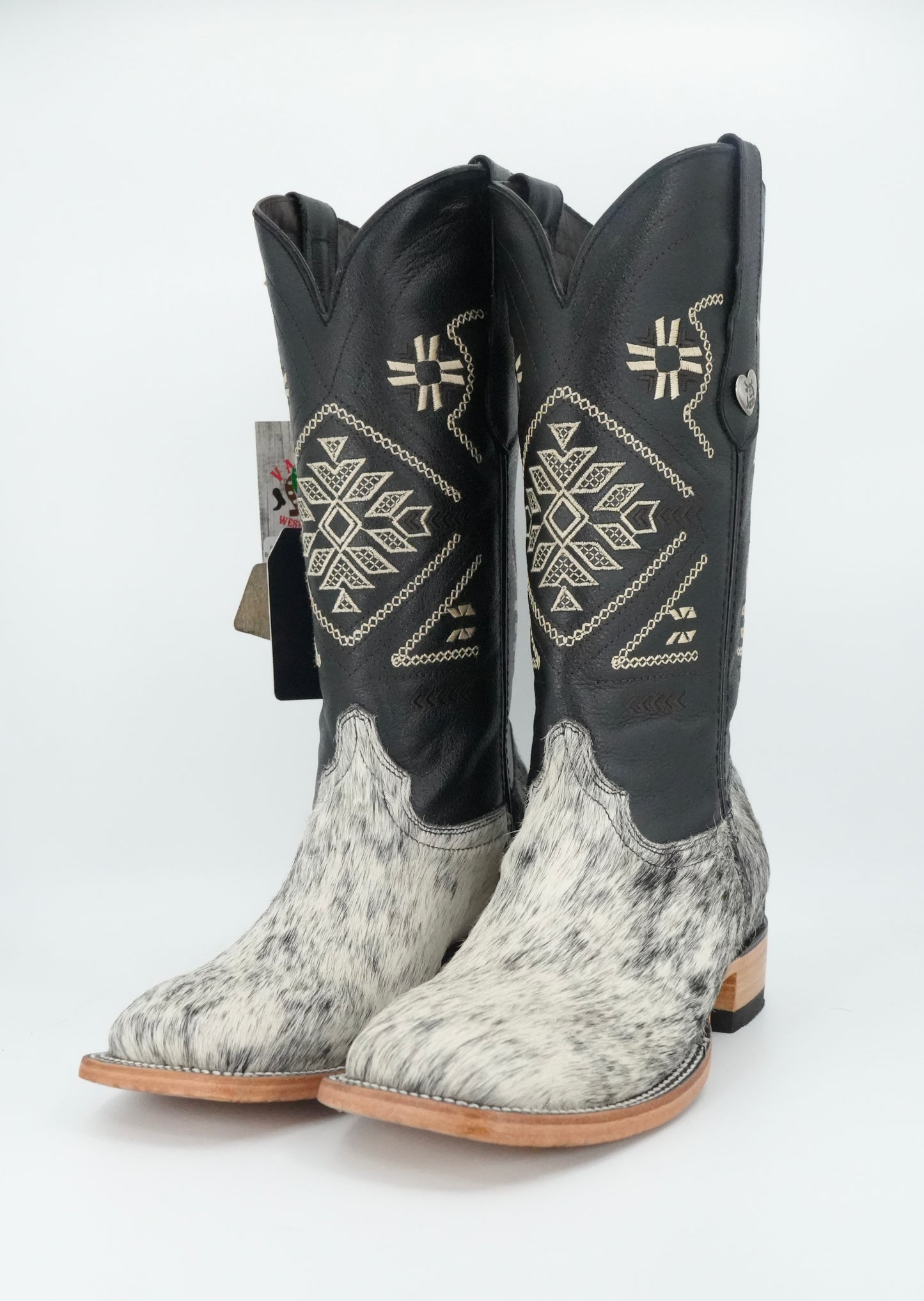 Rock'em Women's Aztec Cow Hair Boots Size: 9.0 *AS SEEN ON IMAGE*
