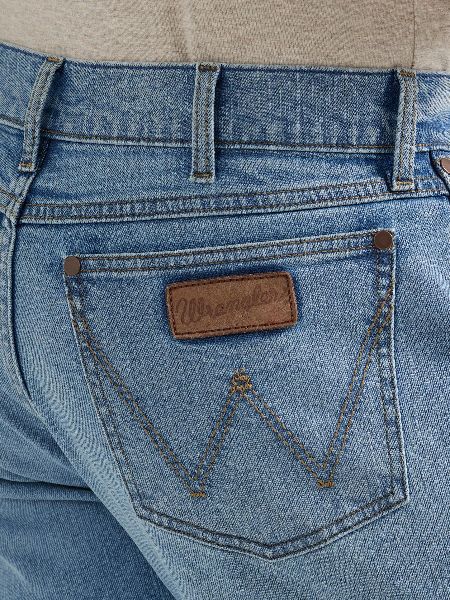 Wrangler Men's Retro Slim Boot Woodmere Bootcut Jean