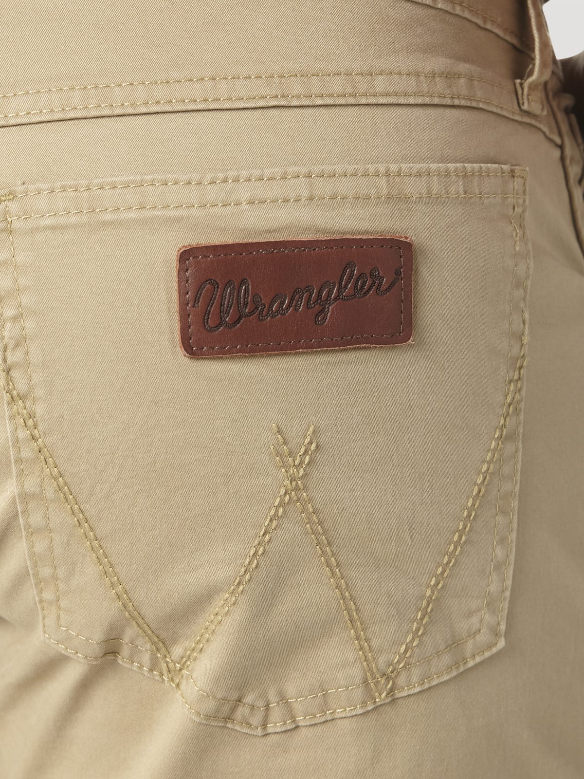 Wrangler Retro Slim Fit Fawn Straight Leg Jean