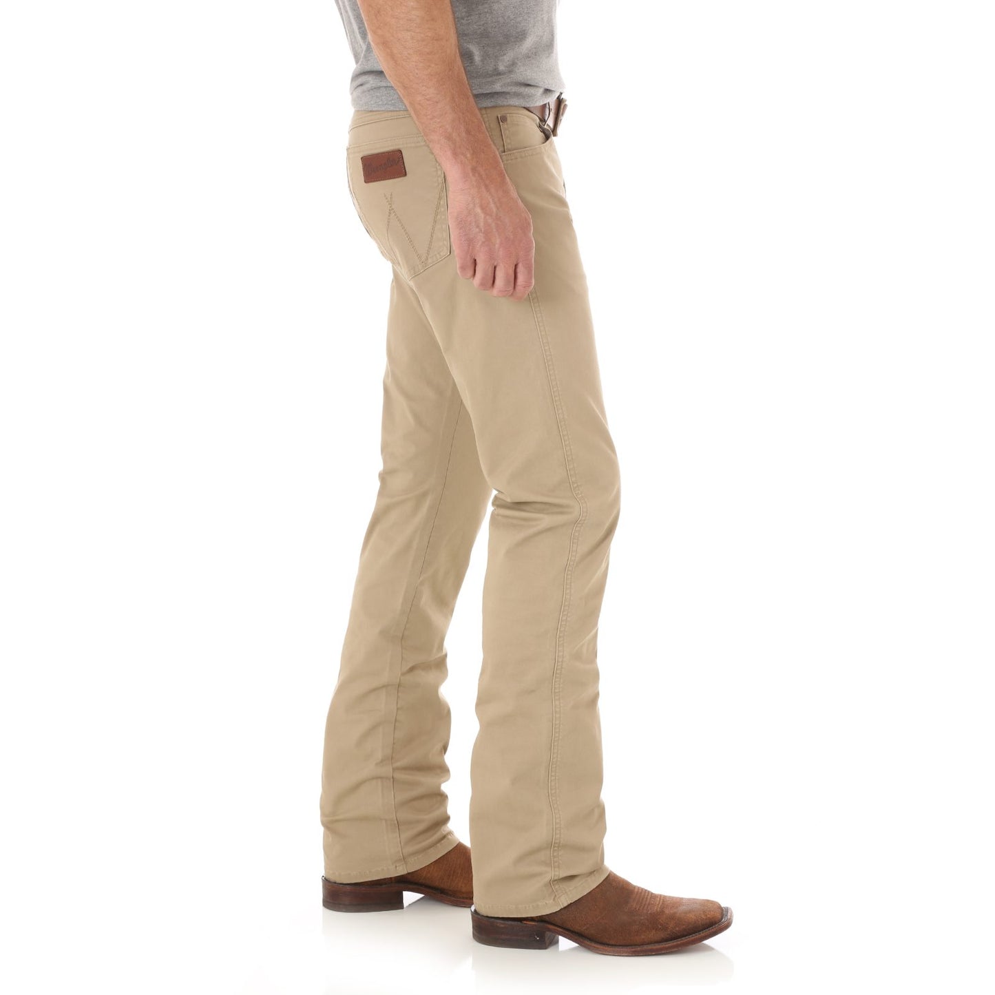 Wrangler Retro Slim Fit Fawn Straight Leg Jean