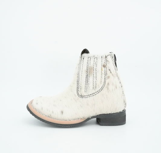 Padua Toddler Cow Hair White Short Boot Size: 6C *AS SEEN ON IMAGE*