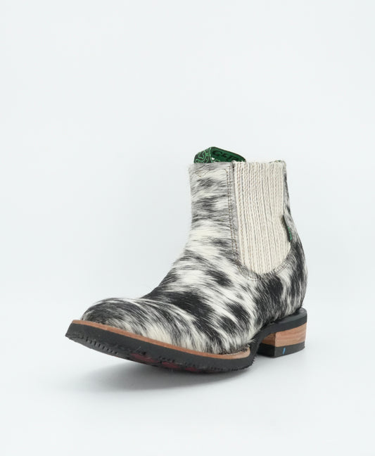 Cristeros Jr's Cow Hair White/Black Boots Size: 3.5 US / 22.5 MEX  *AS SEEN ON IMAGE*