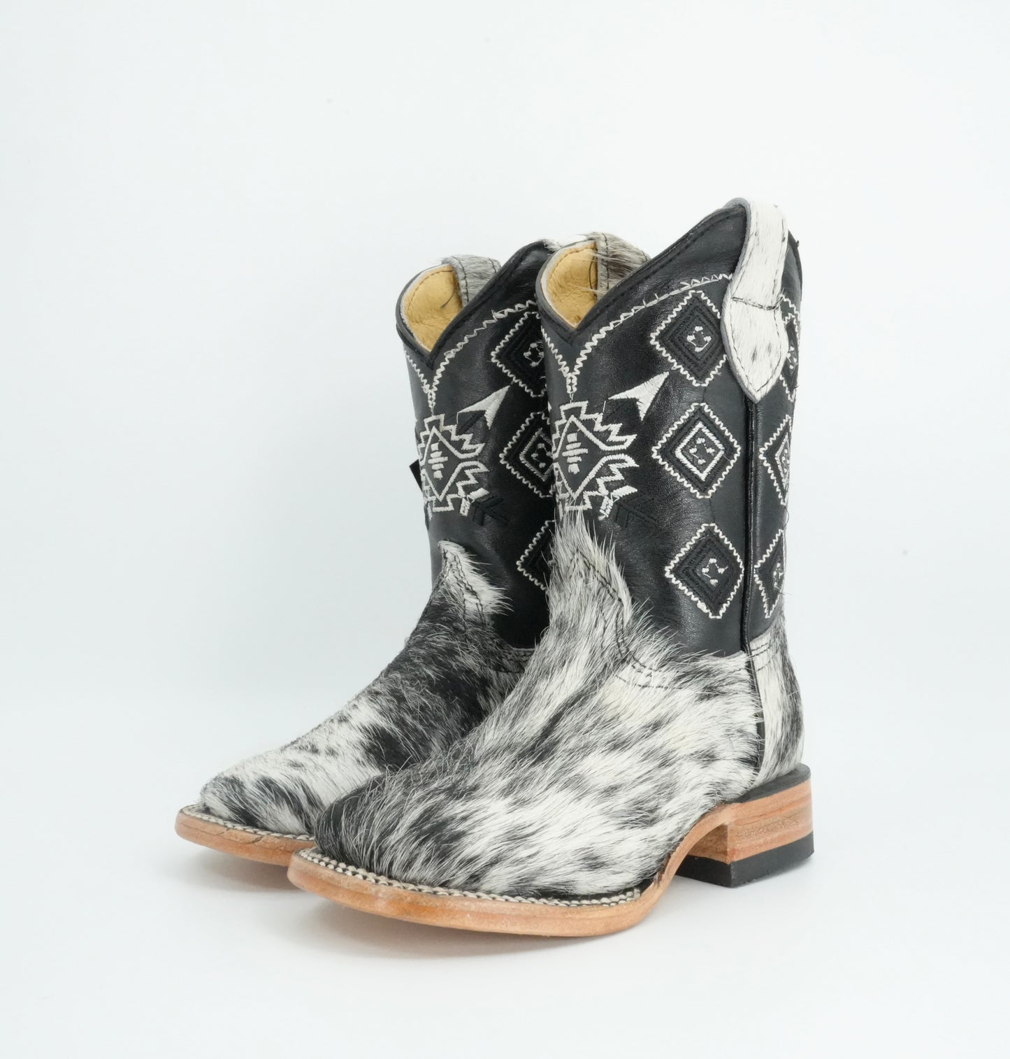 Rock'em Kid's Cow Hair Black/White Boots Size: 11 US / 18 MEX *AS SEEN ON IMAGE*