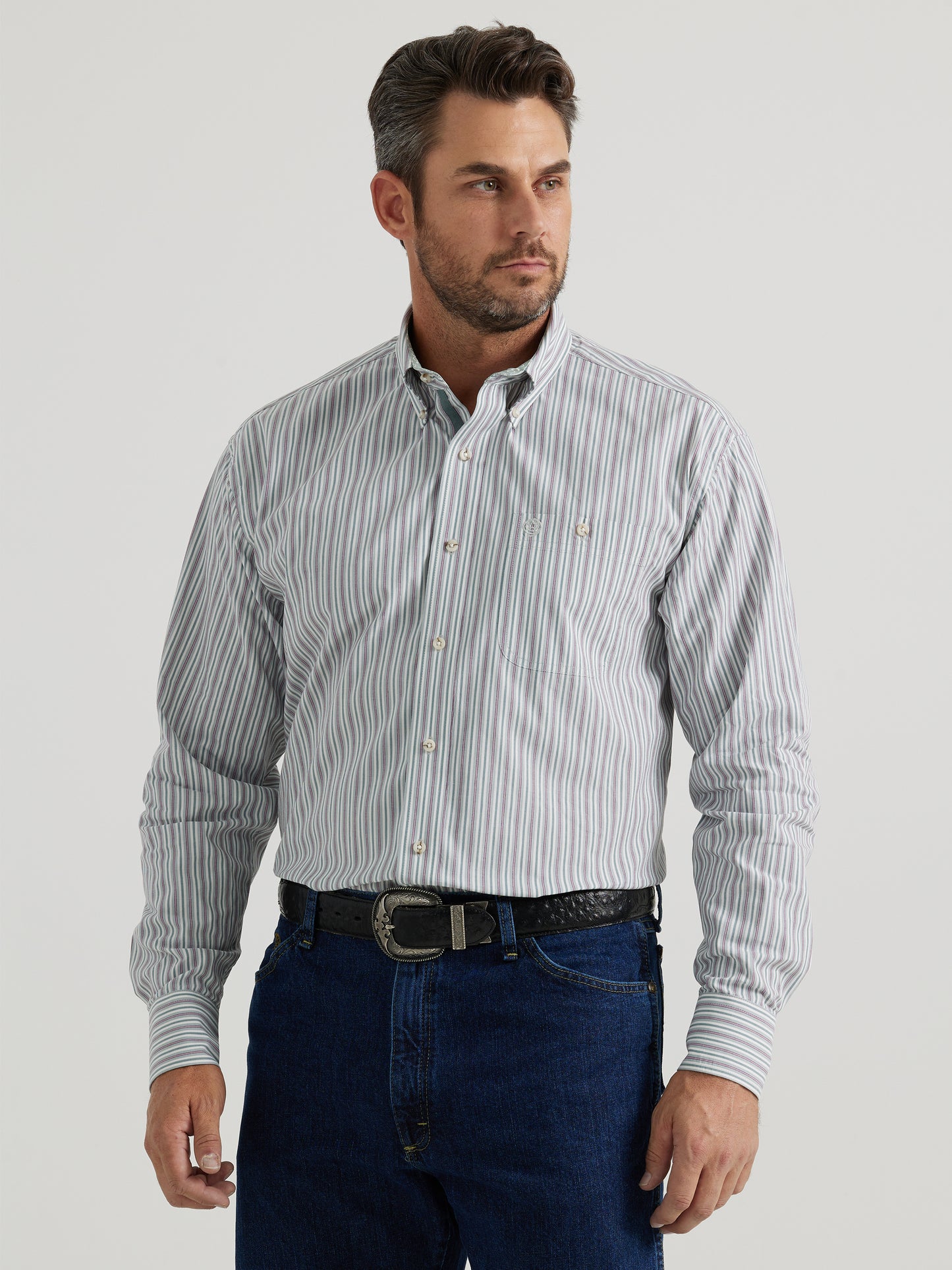 Wrangler Men's George Strait Smoky Stripe Long Sleeve Button Down Shirt