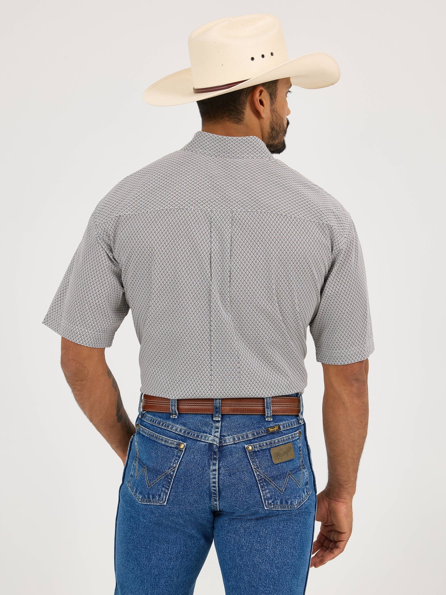 Wrangler Men's George Strait Short Sleeve Button Down Grey Print Shirt