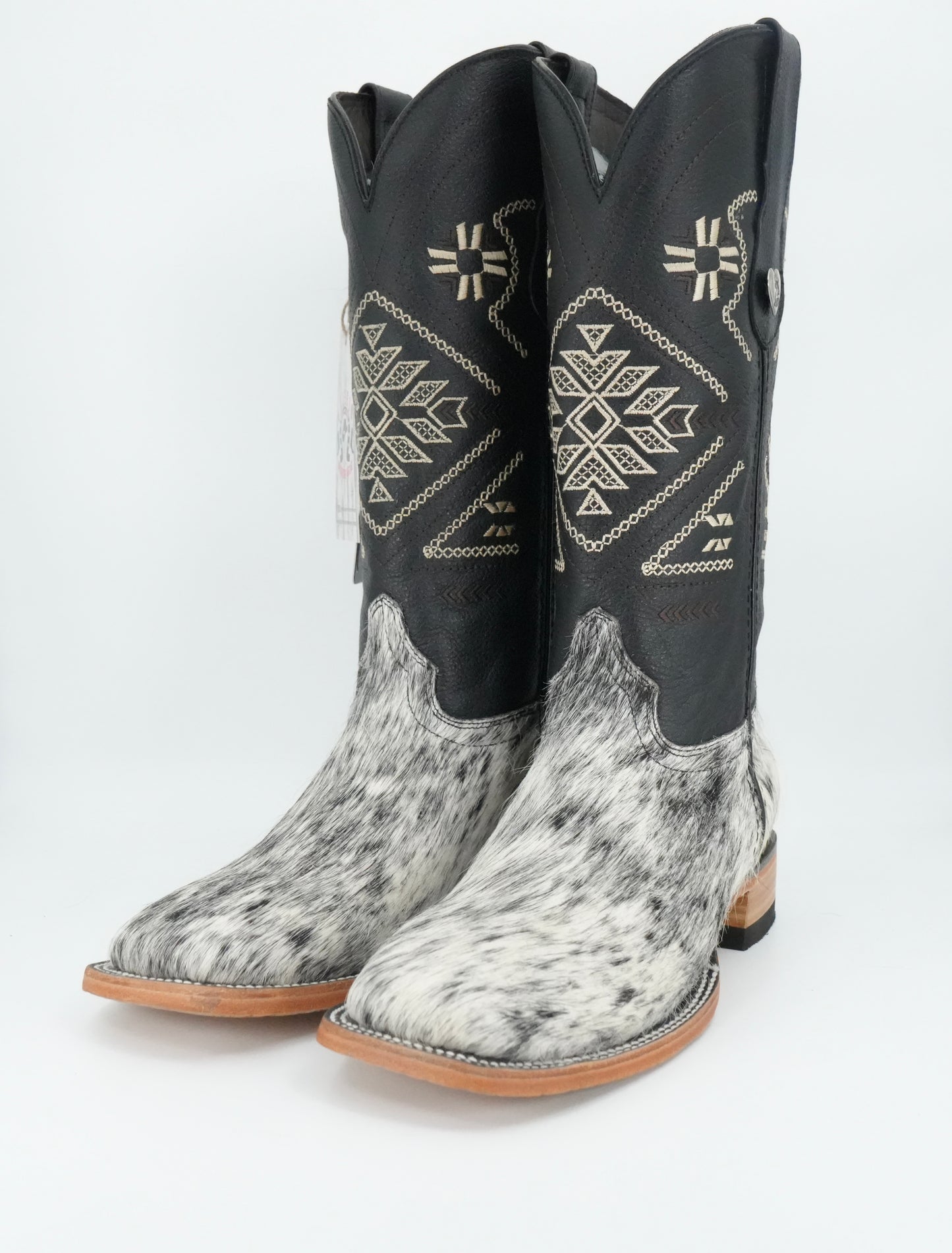 Rock'em Women's Aztec Cow Hair Boots Size: 9.0 *AS SEEN ON IMAGE*