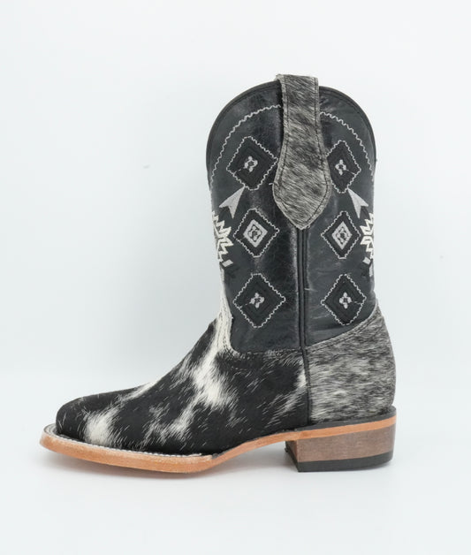Rock'em Kid's Cow Hair White/Black Boots Size: 11 US / 18 MEX  *AS SEEN ON IMAGE*