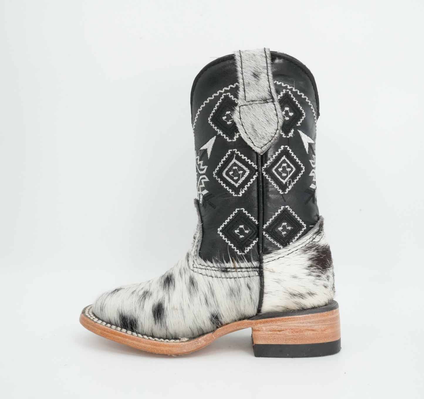 Rock'em Kid's Cow Hair White/Black Boots Size: 8 US / 15 MEX *AS SEEN ON IMAGE*