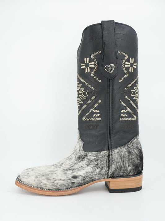 Rock'em Women's Aztec Cow Hair Boots Size: 9.0 *AS SEEN ON IMAGE*