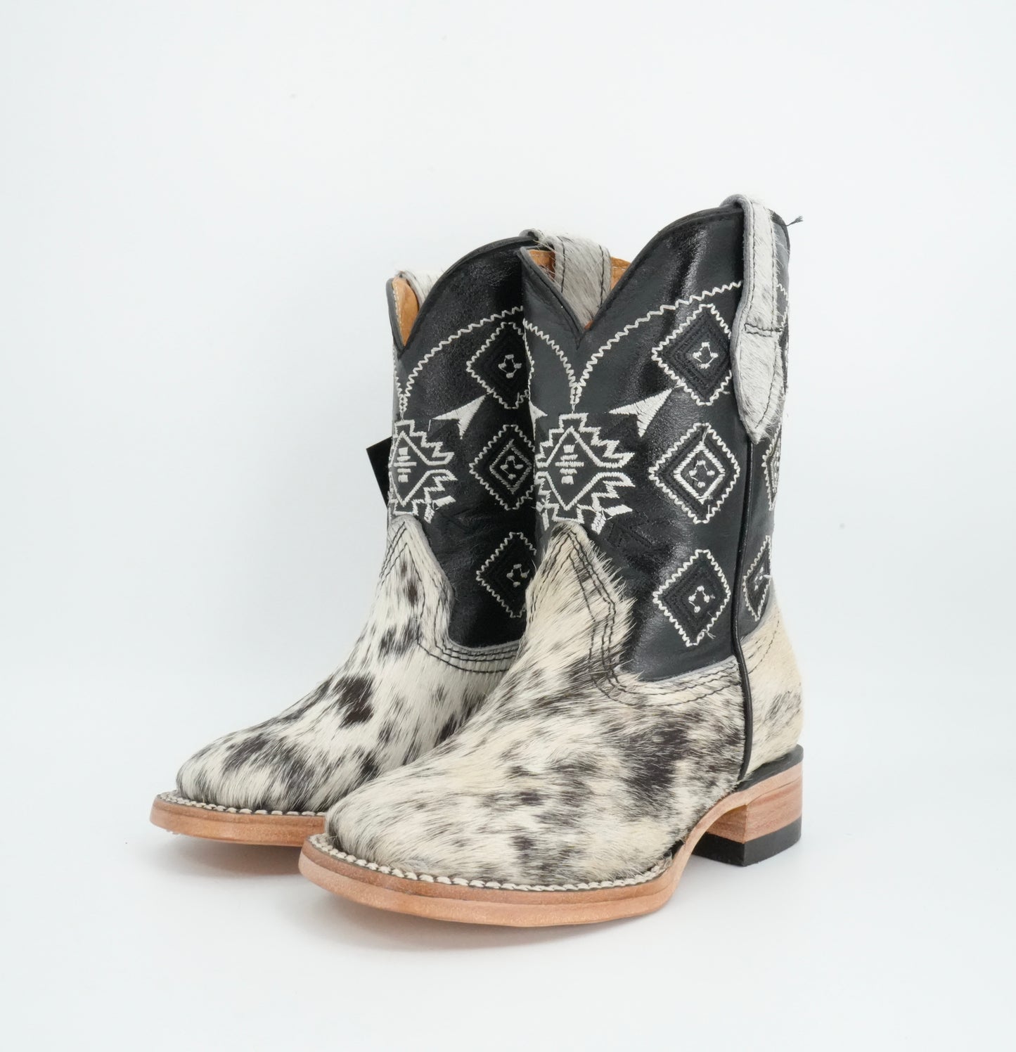 Rock'em Kid's Cow Hair White/Black Boots Size: 10 US / 17 MEX *AS SEEN ON IMAGE*