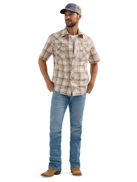 Wrangler Men's Retro Short Sleeve Button Down Brown Beige Plaid Shirt