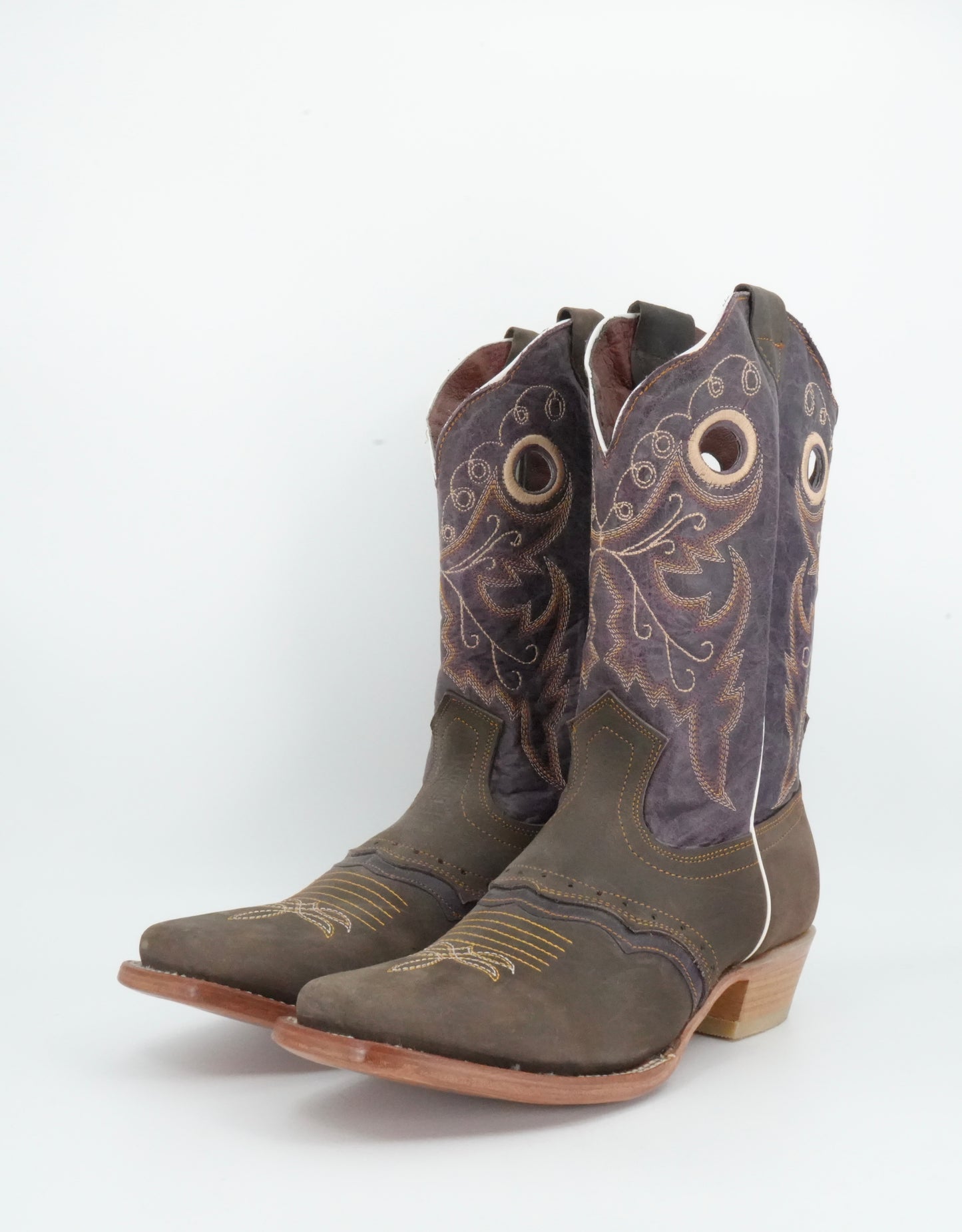 Calzatti Women's Brown Narrow Square Toe Boot
