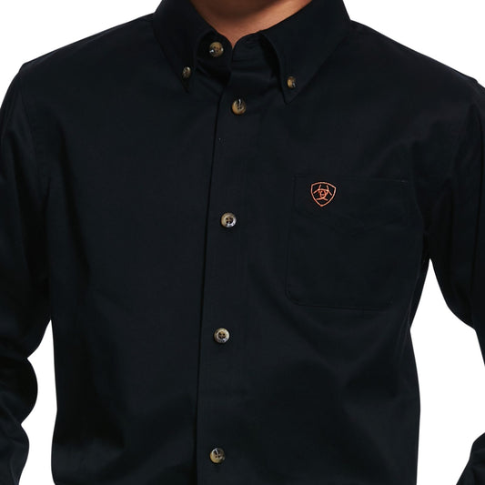 Ariat Black Solid Twill Classic Fit Shirt