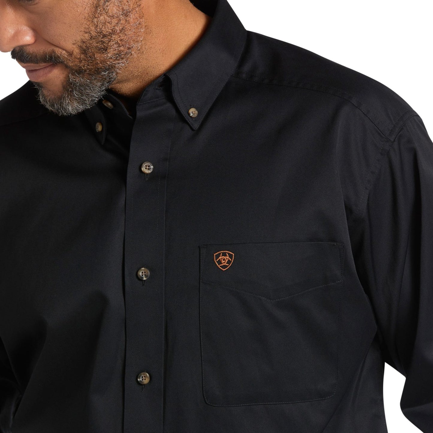 Camisa de corte clásico de sarga sólida negra Ariat