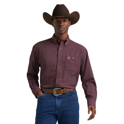 Wrangler Men's George Straight Performance Button Down Shirt - Wine