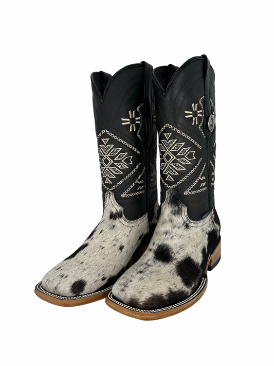 Rock'em Women's Cow Hair Boots Size: 5 *AS SEEN ON IMAGE*
