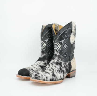 Rock'em Kid's Cow Hair White/Black Boots Size: 13 US / 20 MEX  *AS SEEN ON IMAGE*