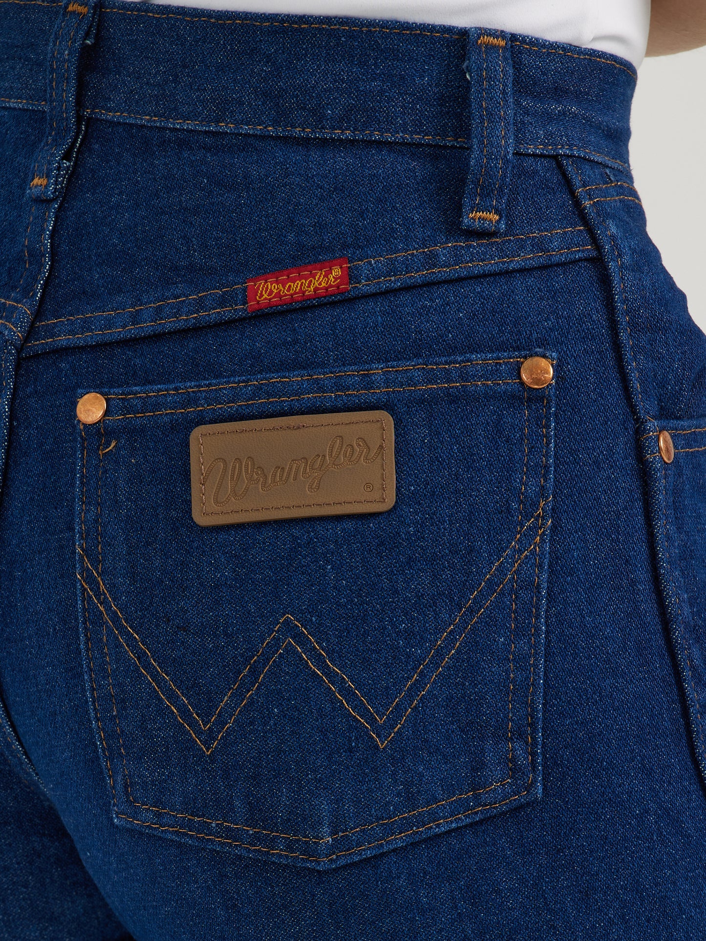 Wrangler Women's Cowboy Cut Prewashed Indigo Slim Fit Jean