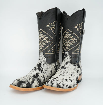 Rock'em Women's Cow Hair Boots Size: 5.0 *AS SEEN ON IMAGE*