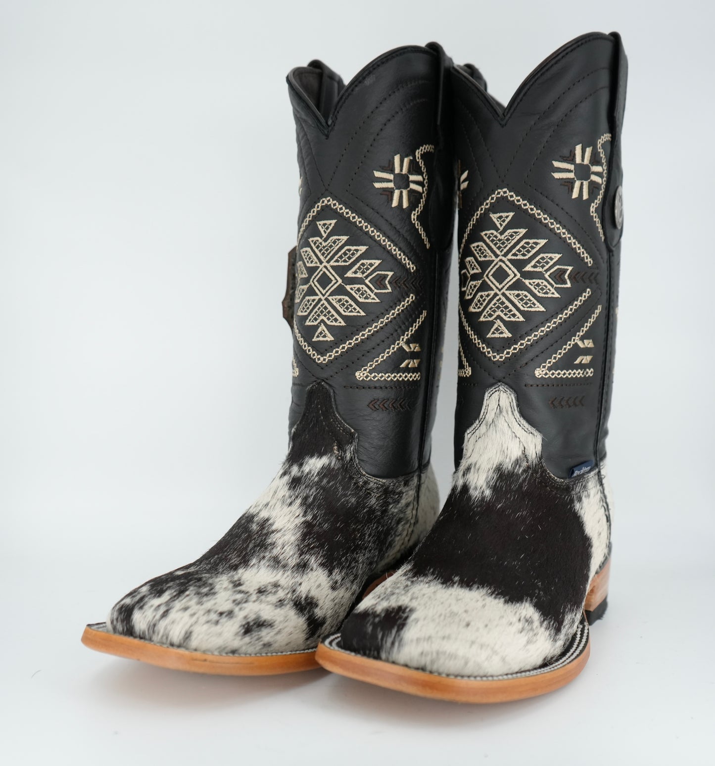 Rock'em Women's Cow Hair Boots Size: 7 *AS SEEN ON IMAGE*