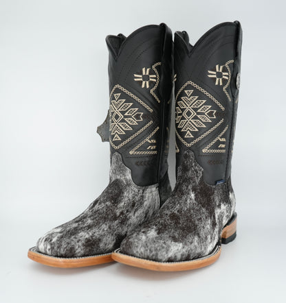 Rock'em Women's Cow Hair Boots Size: 6.5 *AS SEEN ON IMAGE*