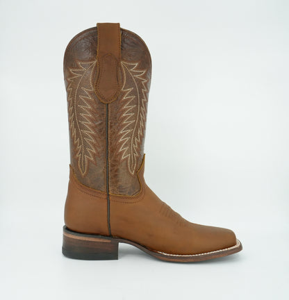 Vaquero Signature Women’s Tang Grasso Feathers Wide Square Toe Boot