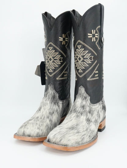 Rock'em Women's Aztec Cow Hair Boots Size: 8 *AS SEEN ON IMAGE*