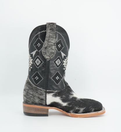 Rock'em Kid's Cow Hair White/Black Boots Size: 11 US / 18 MEX  *AS SEEN ON IMAGE*