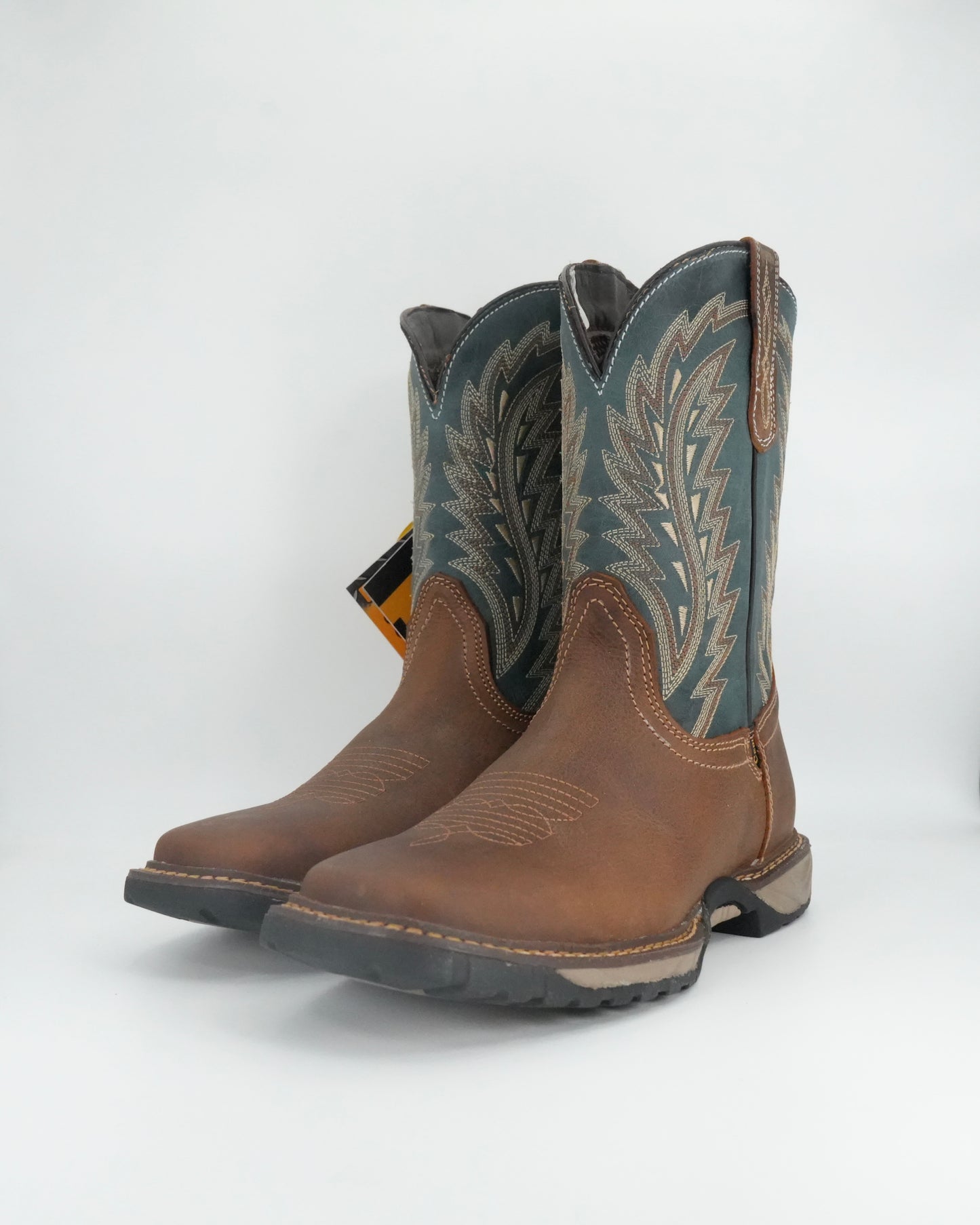 Cebu Men's Tundra Square Toe Work Boot - Roble Tan