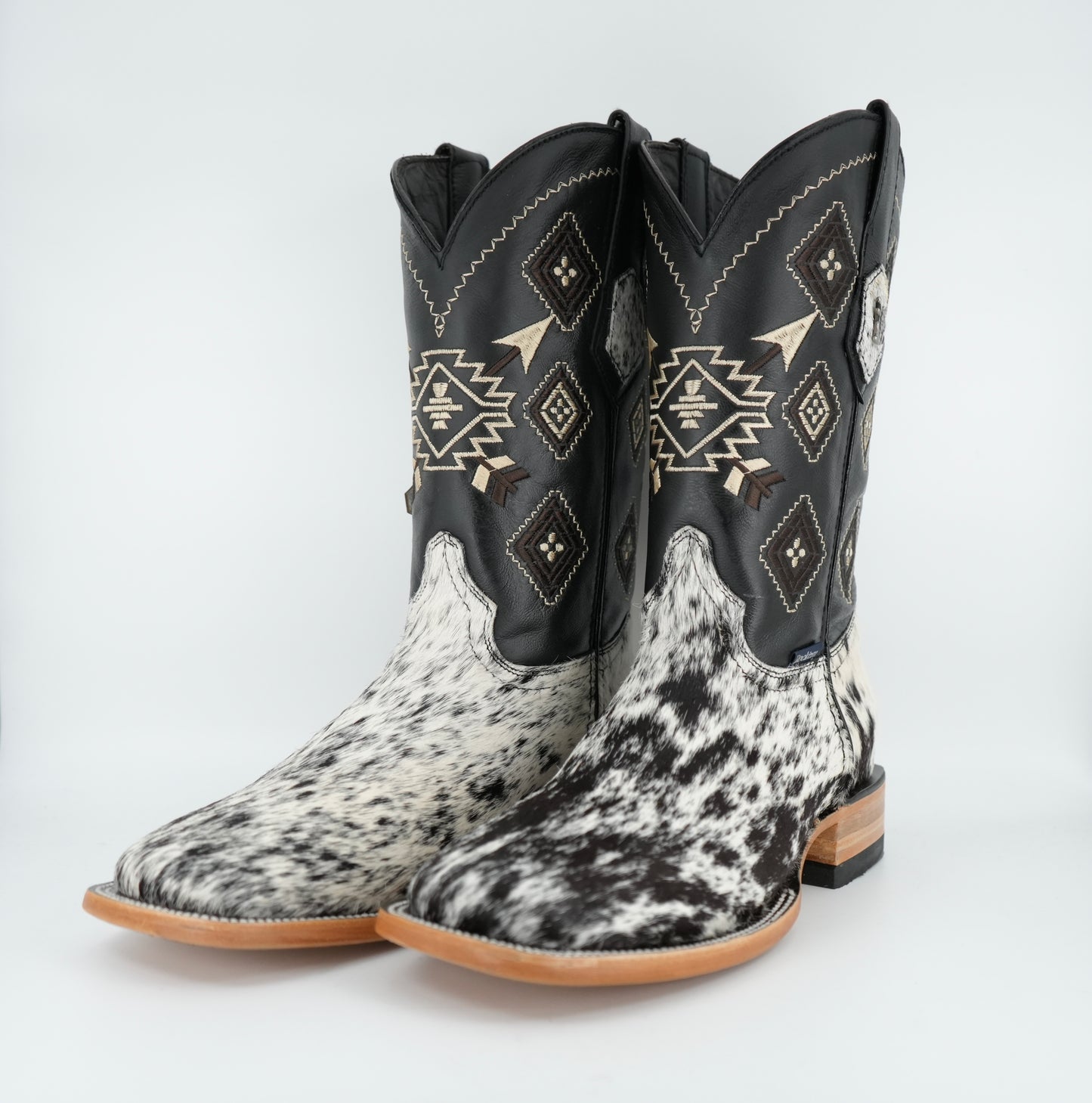 Rock'em Men's Cow Hair Boots Size 7 *AS SEEN ON IMAGE*