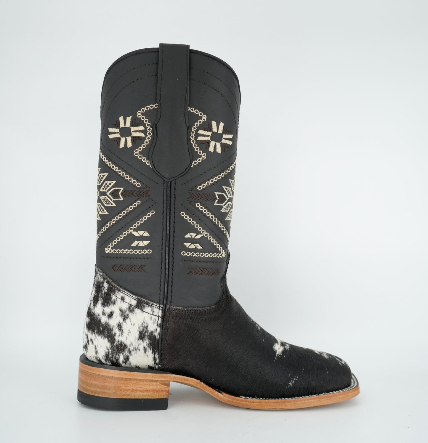 Rock'em Women's Cow Hair Boots Size: 6 *AS SEEN ON IMAGE*